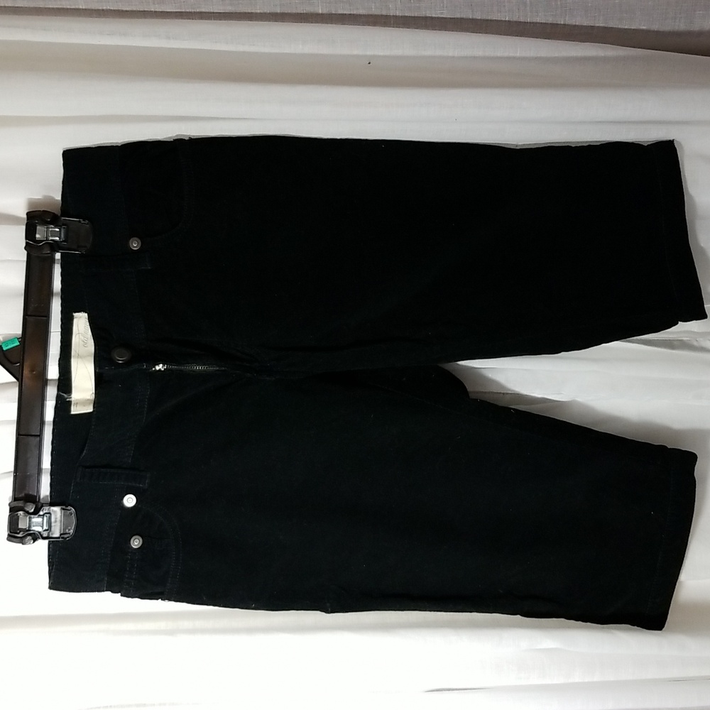 Sz 6 "Old Navy" Black Fine Curduroy knickers